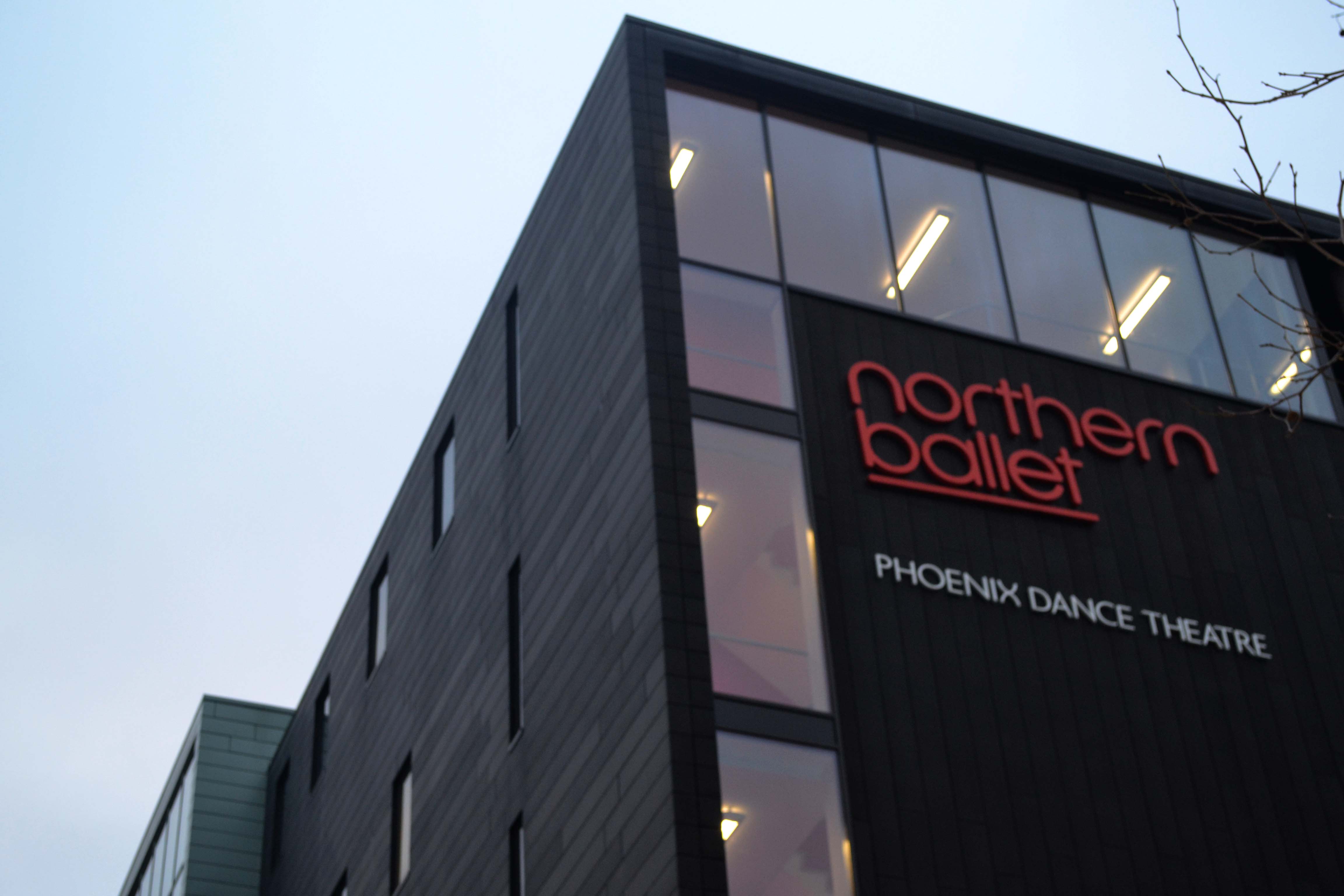 Northern Ballet and Phoenix Dance Theatre in Leeds copyright Dancewear Central licensed under CC for commercial use via Flickr